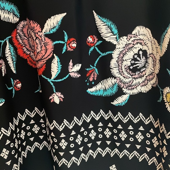 Perceptions Dress Size 2x black with multicolor flocked floral design - Picture 3 of 9